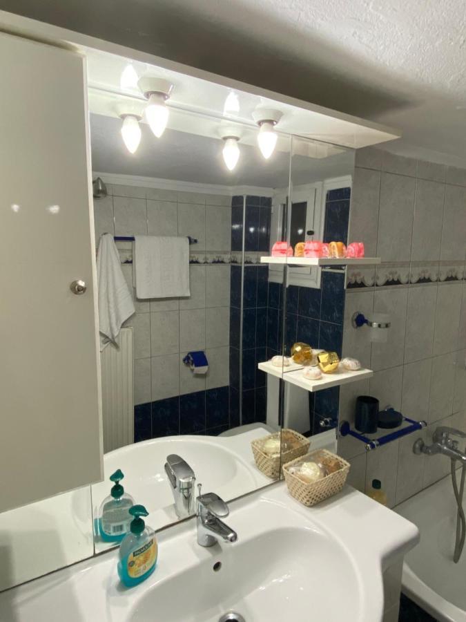 Beautiful Apartment In The Center Of Солун Екстериор снимка