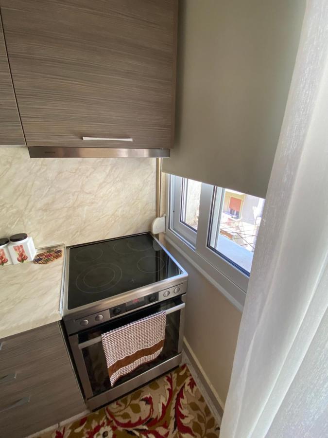 Beautiful Apartment In The Center Of Солун Екстериор снимка